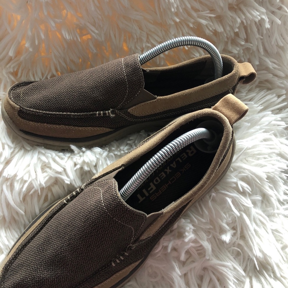 Skechers Relaxed Fit Mens Size 8.5 Brown Loafers Slip On Leather 64365